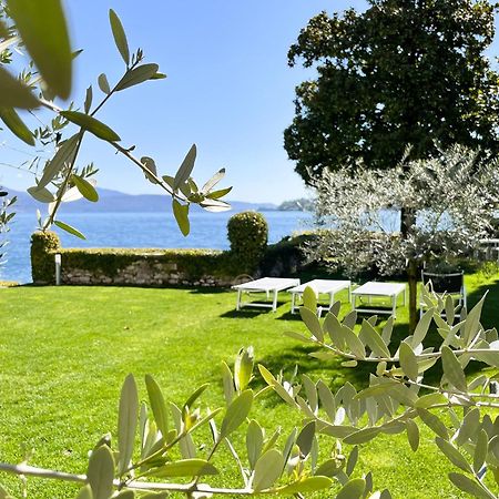 Luxury Lakeside Apartment Right On The Water Salò Exteriér fotografie